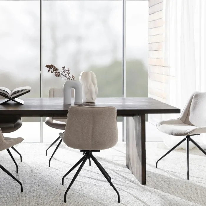 Everwood Dining Table Dark Brown Details 2 Everwood-Dining-Table-Dark-Brown-Details.webp